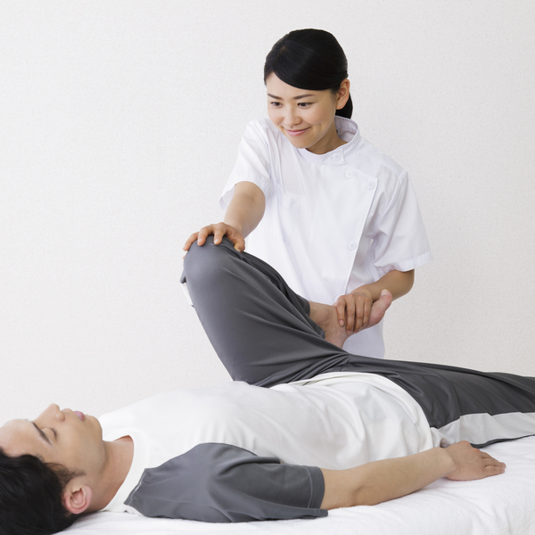 つらい腰痛ははんだ整骨院・姿勢整体院へ